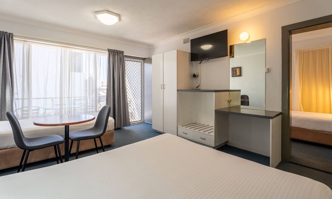 Port Macquarie Hotel | Port Aloha Motel