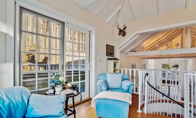 Cannon Beach Casa | Port House - New Oceanfront Listing! - Beachcomber Vacation Homes