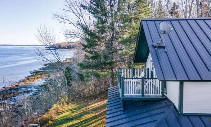 Northport Casa | Port Lucy - Family Home w/Direct Access to Bay!
