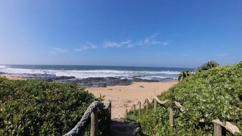 Shelly Beach Casa | Port Royale Beach Cottage