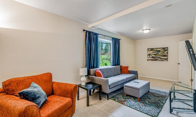 Camano Island Casa | Port Susan Bay - B