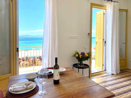 Aegina Town Apartamento | Port view apartment Aegina