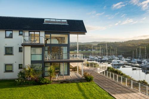 Portavadie Complejo | Portavadie Loch Fyne Scotland