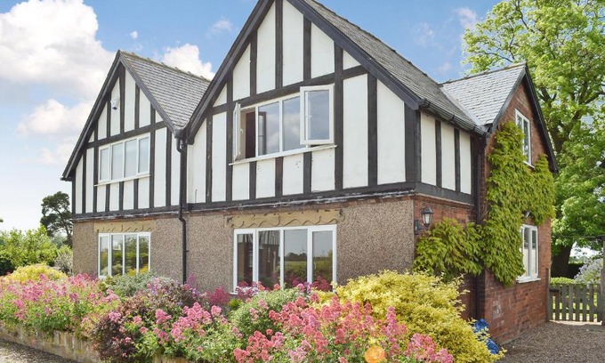 Eastrington Casa | Portington Lodge