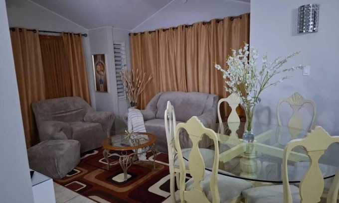 Caribbean Estates Cabina | Portmore Country Club Elegancia