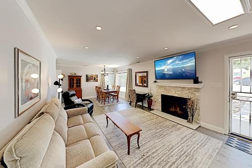 Del Rey Oaks Casa | Portola Oasis - Permit DRO-STR-18