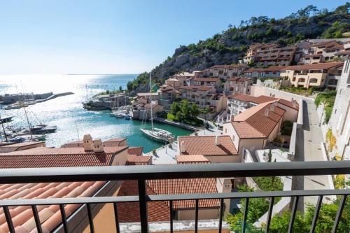 Portopiccolo Apartamento | Portopiccolo Avolare Apartments in Borgo - beach included
