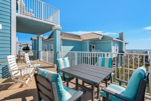 Deluna Point Casa | Portside Villas Beauty and the Beach