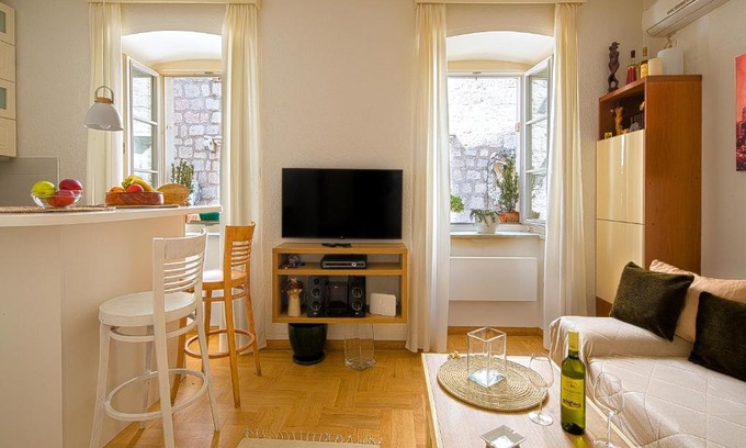 Old Town Apartamento | Portun Apartment