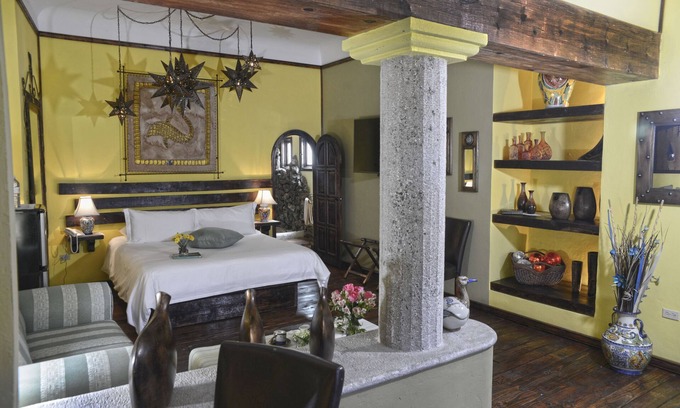 Esterito Apartamento | Posada de las Flores Junior suite 540, Luxury and confort on the malecon