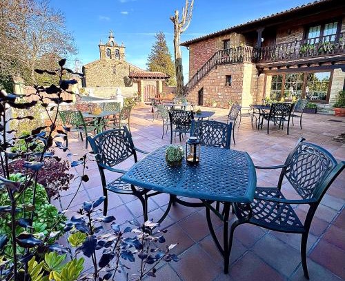 San Vicente de la Barquera Casa | Posada La Vieja Escuela