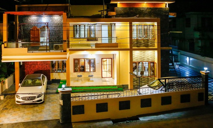 Thrissur Casa | Posh 3 BHK (first floor) at BELLJEM Homes in Housing colony inside the city