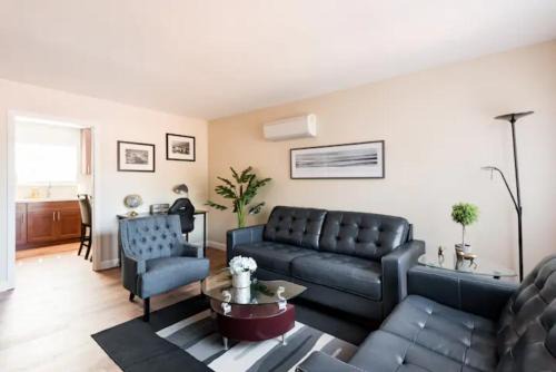 West San Jose Apartamento | Posh home near Santana Row for vacation/business