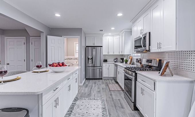 Plainfield Casa | Posh Living Spacious 4-bedroom Duplex in lovely Plainfield