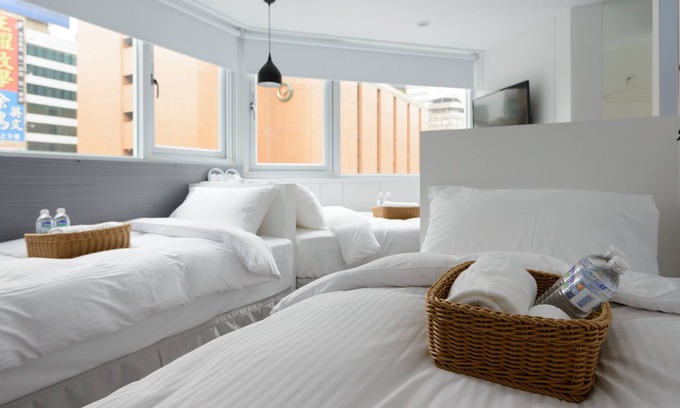 Zhongzheng Hotel | Poshpacker Hotel