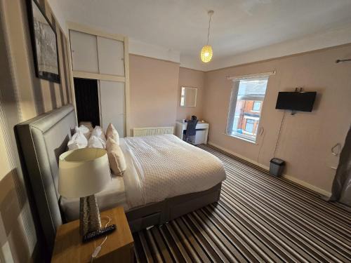 Manchester Casa | Poshval