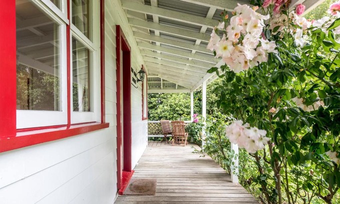 Egmont Village Casa | Post Office Cottage - Self catering, escape to the country