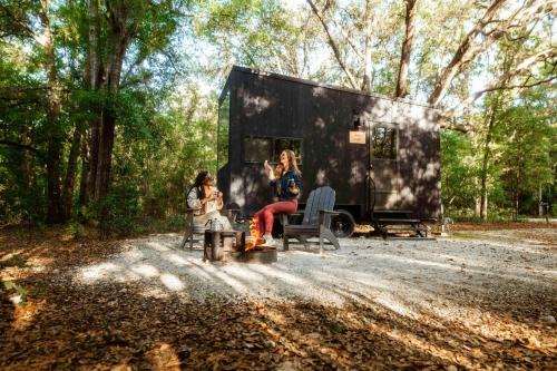 Elkton Otro | Postcard Cabins Beaver Creek
