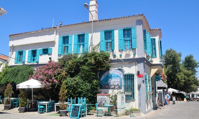 Bozcaada Hotel | Posthane Hotel