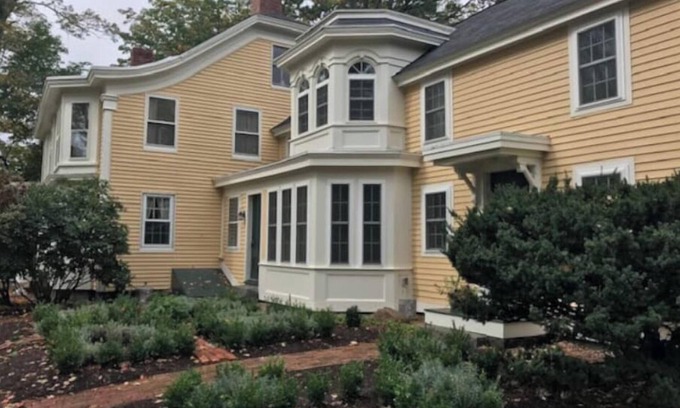 Groton Casa | Potager Farm Historic Private Townhouse Sleeps 4 with Pool.