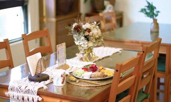 Jiji Cama Y Desayuno | Pottery Flower B&B