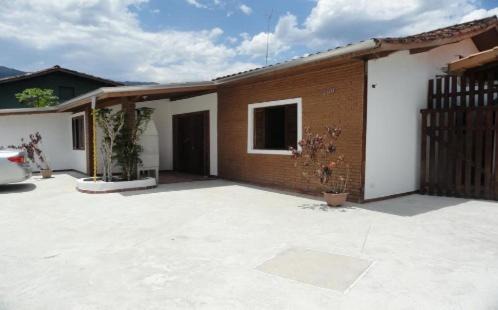 Caraguatatuba Hotel | Pousada Edson