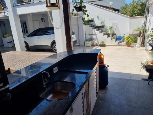 Nossa Senhora da Paz Casa | Pousada Refugio Paradisíaco 1