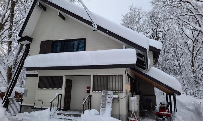 Hokujo Cabina | Powder Peak Misorano Free courtesy car