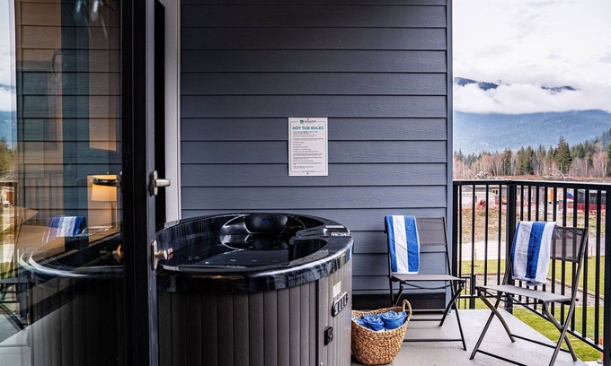 Revelstoke Condominio | Powder Pines Retreat Revelstoke Vacation