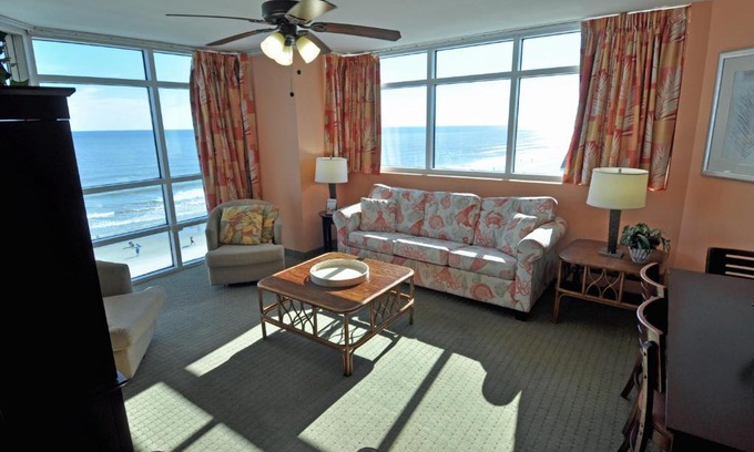 Cherry Grove Beach Apartamento | PR702 Prince Resort Oceanfront Lockout 2BR plus 1 BR/3B