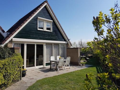 Julianadorp Casa | Prachtig vakantiehuis met afgesloten tuin - 950M van strand Julianadorp