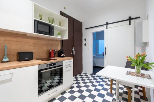 Weißgerber Apartamento | Practical 1BR Flat by Center by HM