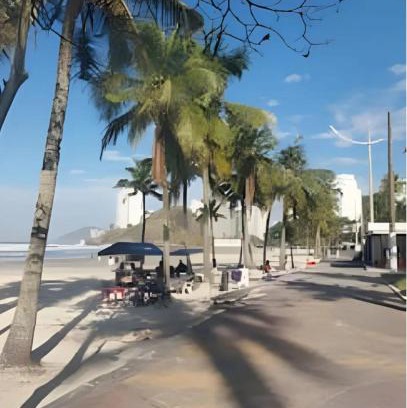 Jardim Sao Miguel Apartamento | Praia Enseada - Apto 03 Quartos - 02 Vagas na Garagem - Com Elevador - 550M da Areia