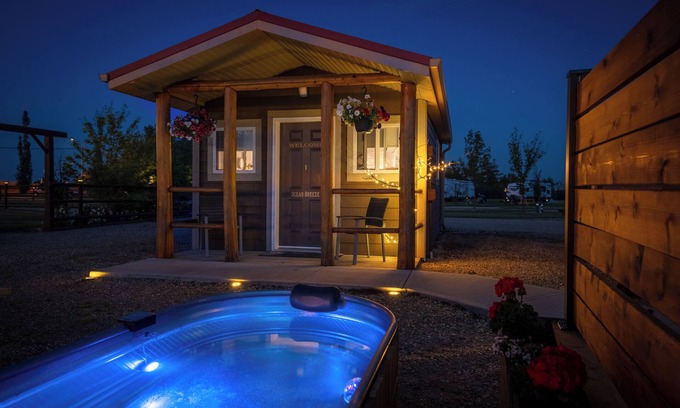 Stettler Cabina | Prairie Junction Cabins Stettler