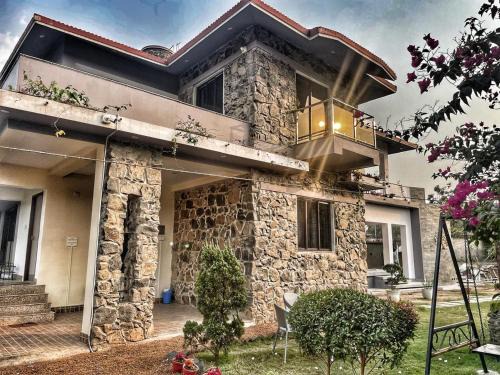 Santiniketan Casa | Prarambha The Stone House