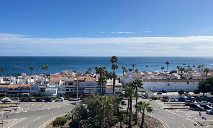 Manilva Apartamento | Precioso ático, nuevo, a 50m de la playa, Manilva