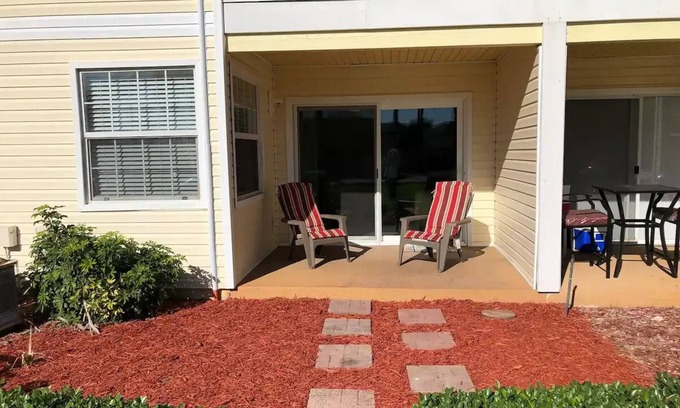 Ocean Side Village Condominio | Precious Condo, 3 Blocks to Beach.. Happy Place!