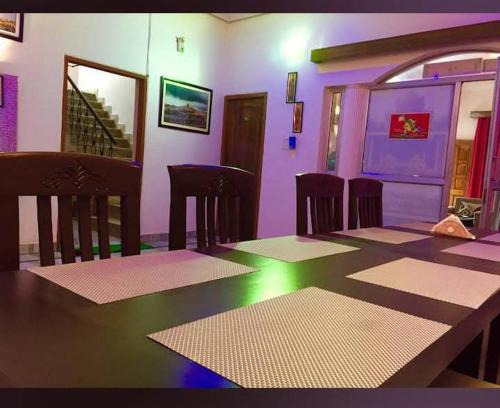 Gomti Nagar Casa | Precious inn