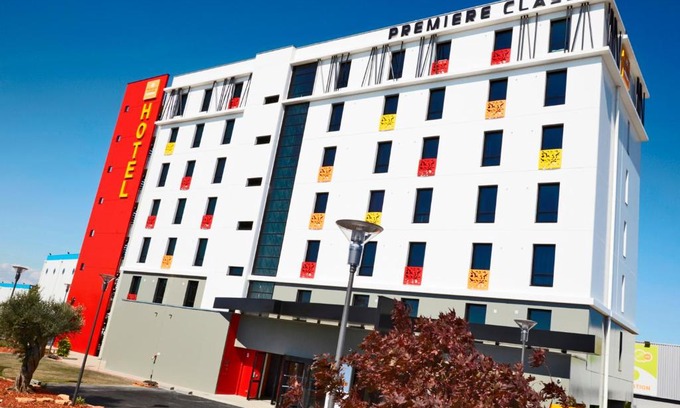 Porte Des Alpes - Mi Plaine - Manissieux Hotel | Première Classe Lyon - Saint Priest Eurexpo