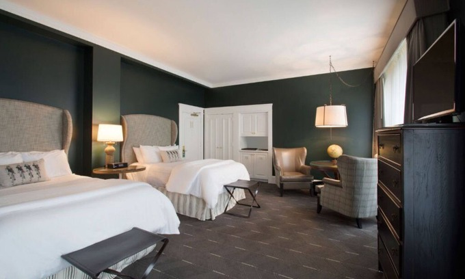 Downtown Portland Apartamento | Premier Double Beds with Signature Amenities