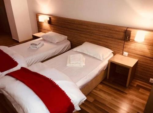 Sector 4 Apartamento | Premier Flat with Parking