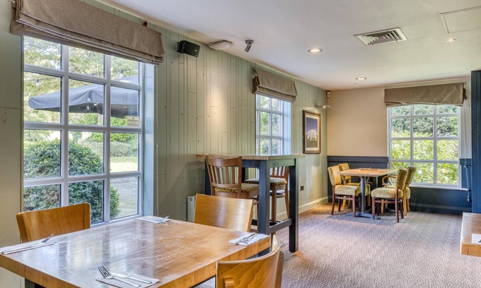 Edgbaston Hotel | Premier Inn Birmingham Central Hagley Road