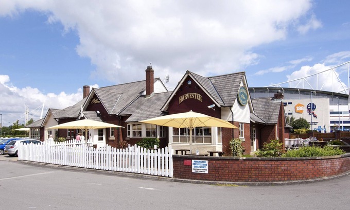 Horwich Hotel | Premier Inn Bolton - Stadium/Arena