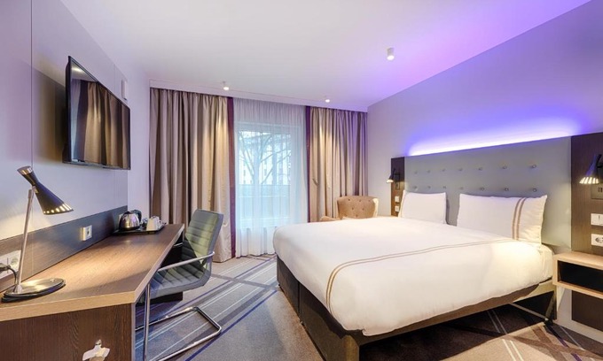 Stadtmitte Hotel | Premier Inn Düsseldorf City Friedrichstadt