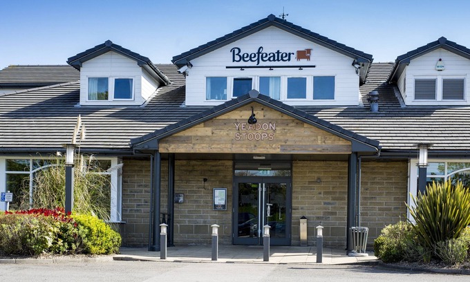 Yeadon Hotel | Premier Inn Leeds / Bradford Airport
