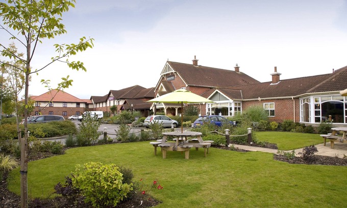 Newark Hotel | Premier Inn Newark