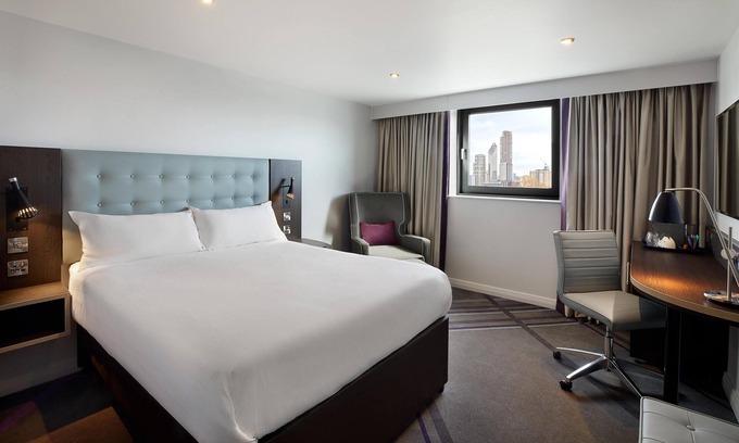 Newmarket Hotel | Premier Inn Newmarket