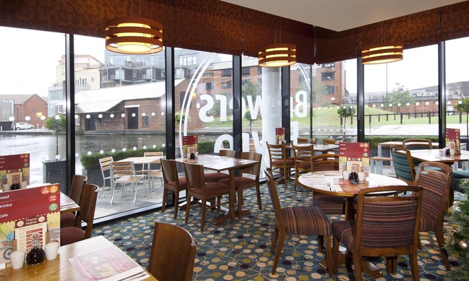 Walsall Hotel | Premier Inn Walsall Town Centre