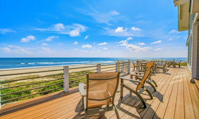 Hatteras Casa | Experiencia única frente al mar: piscina, jacuzzi, elevador, sala de juegos, paseo marítimo