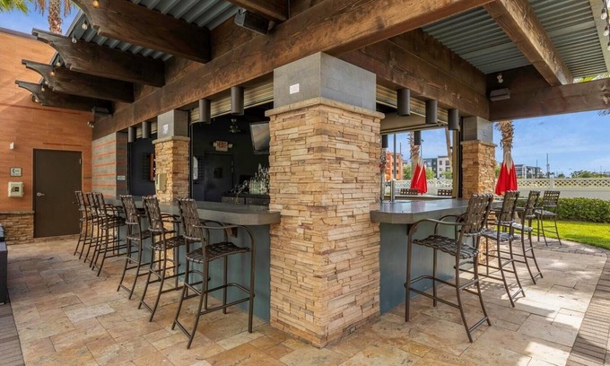 Florida Center Complejo | Premier Resort Condos Near Universal
